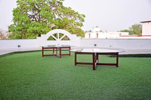 Mauji'S Villa Hotel & Guest House Prayagraj Exterior photo