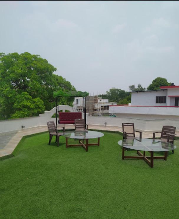 Mauji'S Villa Hotel & Guest House Prayagraj Exterior photo